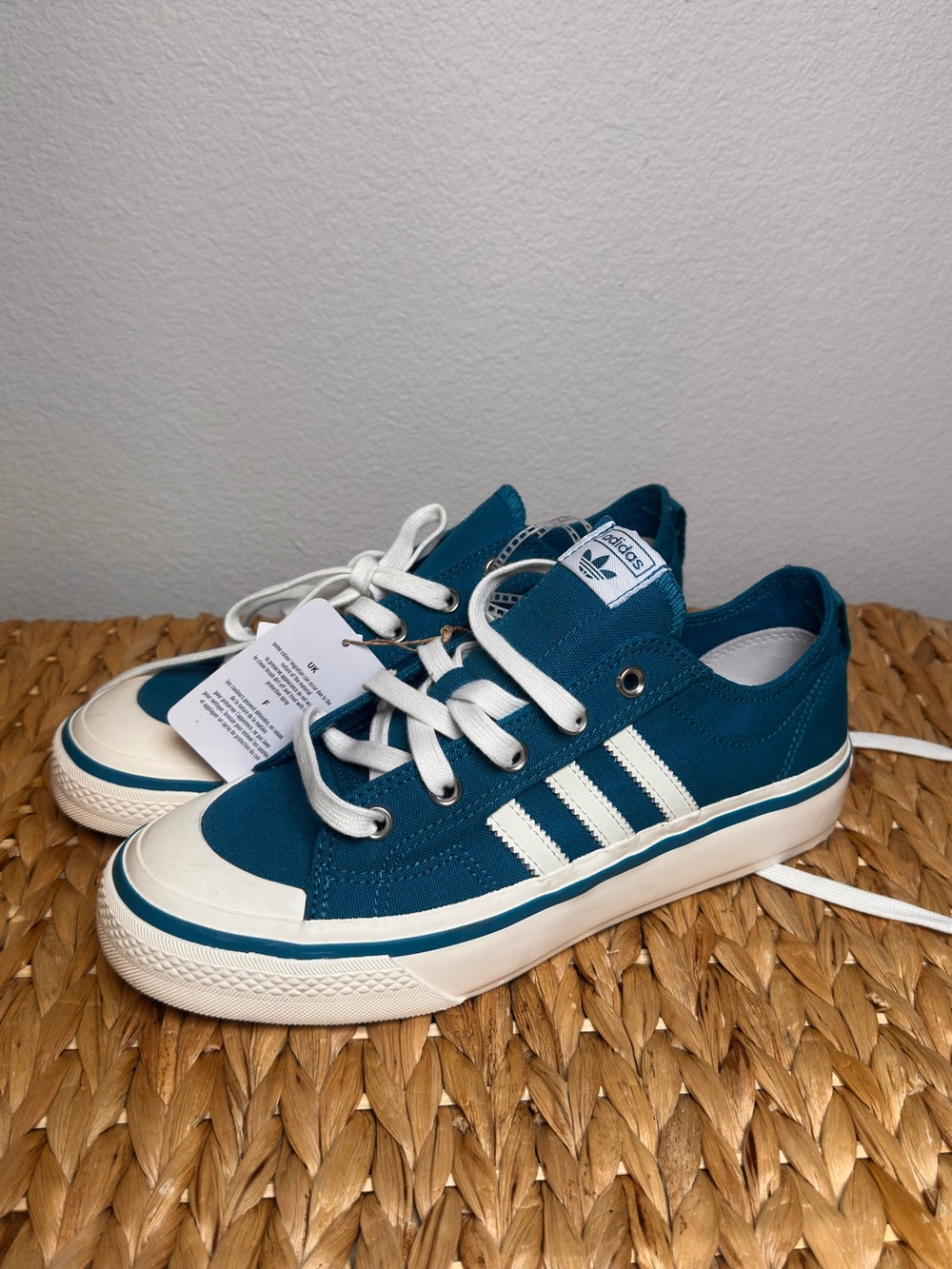 Woman’s adidas Teal Canvas Low-Top Sneakers with White Stripes / BNWT